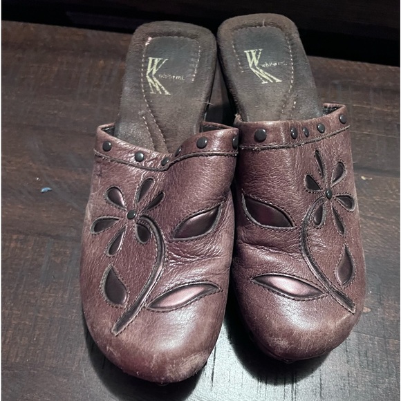 Clogs - Picture 2 of 2